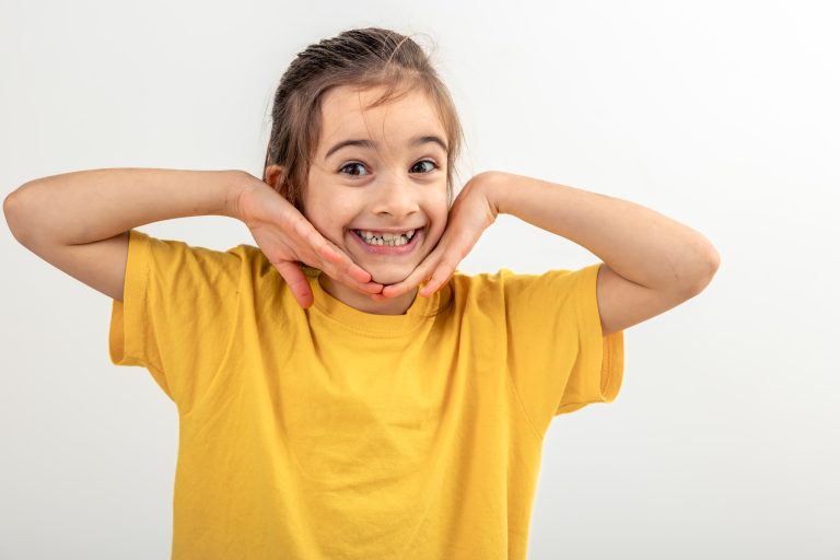 أنواع تقويم الأسنان للأطفال